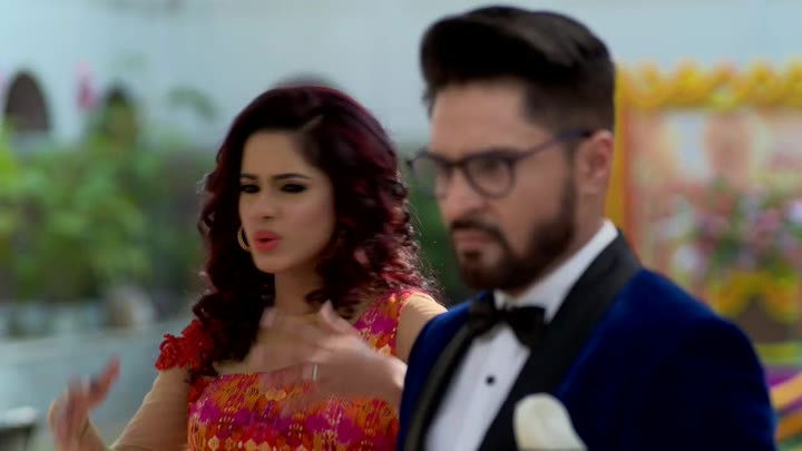 Still image for Mere Rang Mein Rangne Waali season 1 episode 2: Rangoli Ruins Riddhiman's Look Still image for Mere Rang Mein Rangne Waali season 1 episode 2: Rangoli Ruins Riddhiman's Look