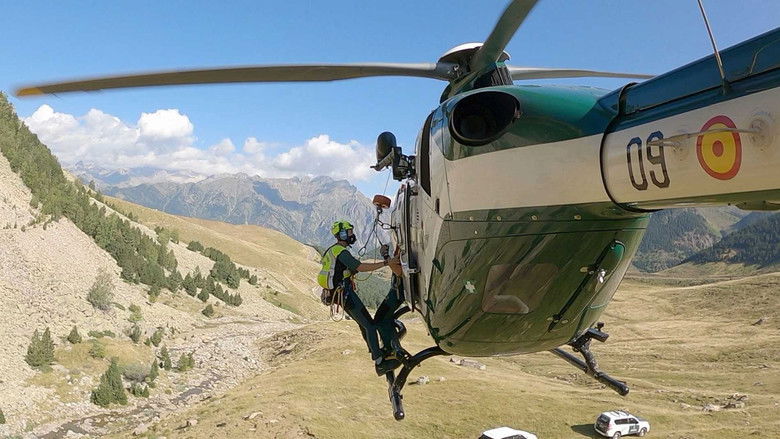 Still image for Rescate season 1 episode 6: A Long Day