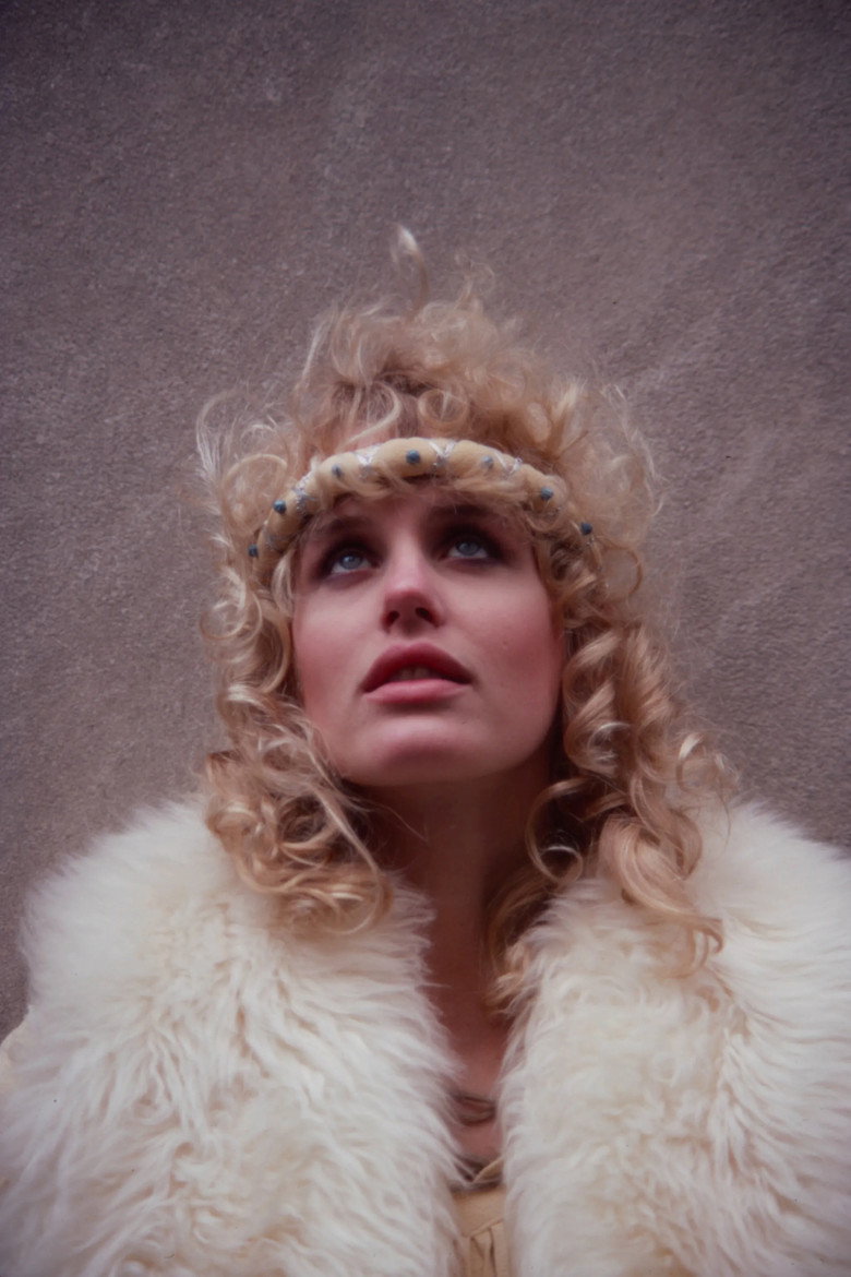 Daryl Hannah photo 5