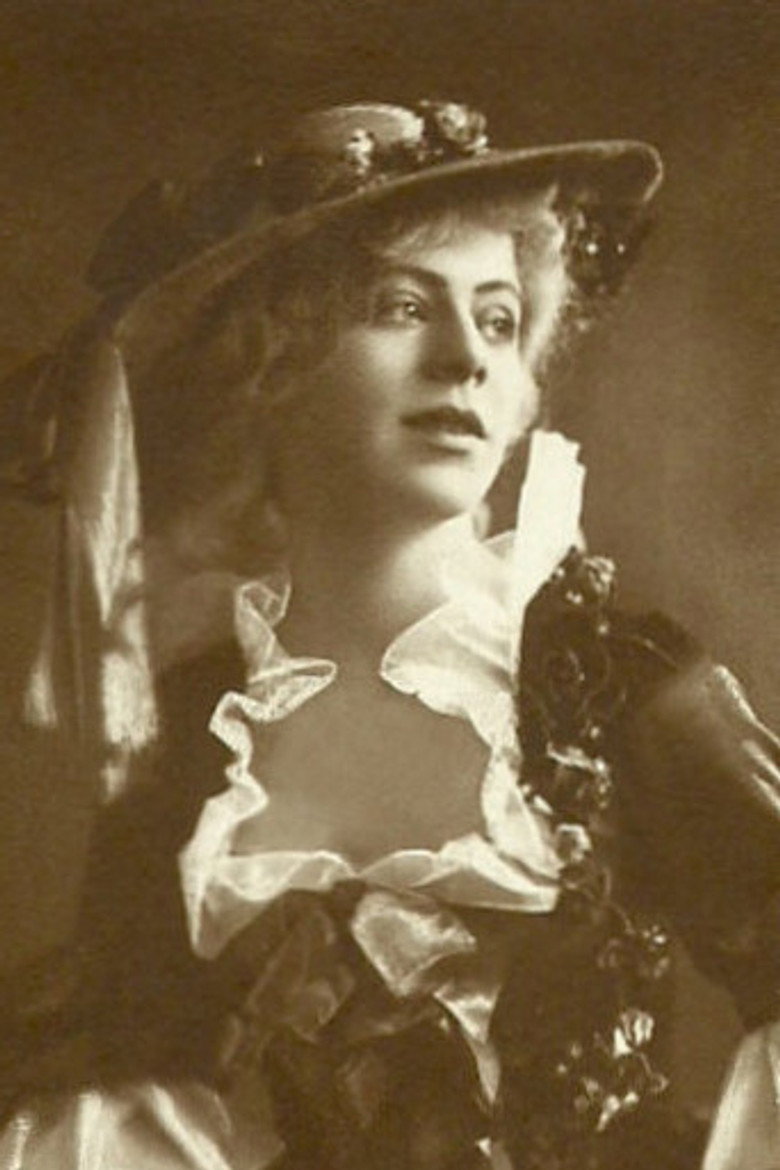 Lucy Kieselhausen photo 3