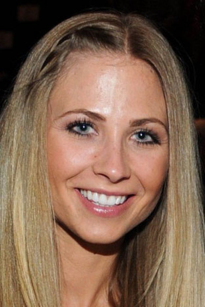 Molly Schade portrait image