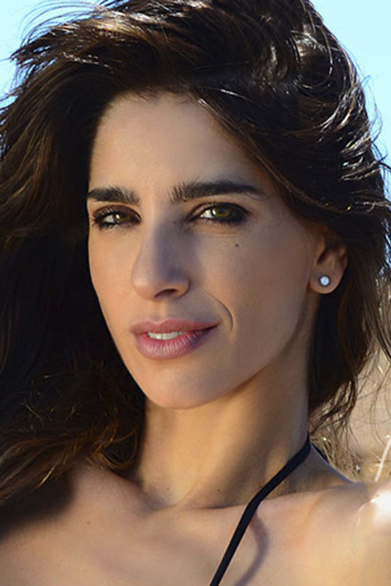 Gabriela Sari photo 2