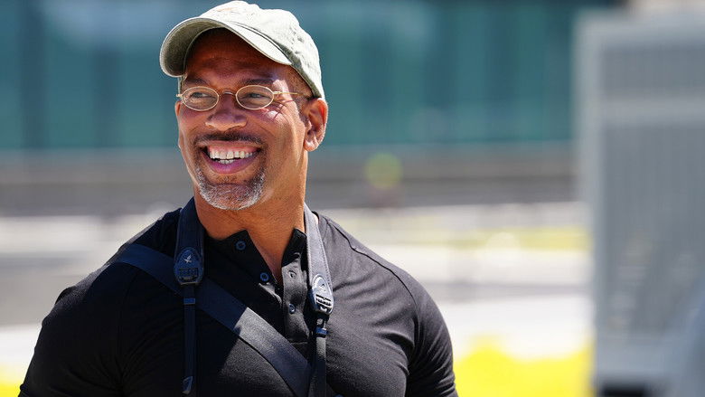 Still image for Extraordinary Birder with Christian Cooper season 1 episode 2: New York City Still image for Extraordinary Birder with Christian Cooper season 1 episode 2: New York City