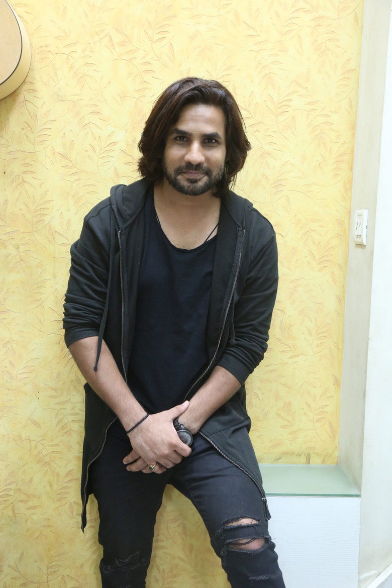 Krrip Kapur Suri photo