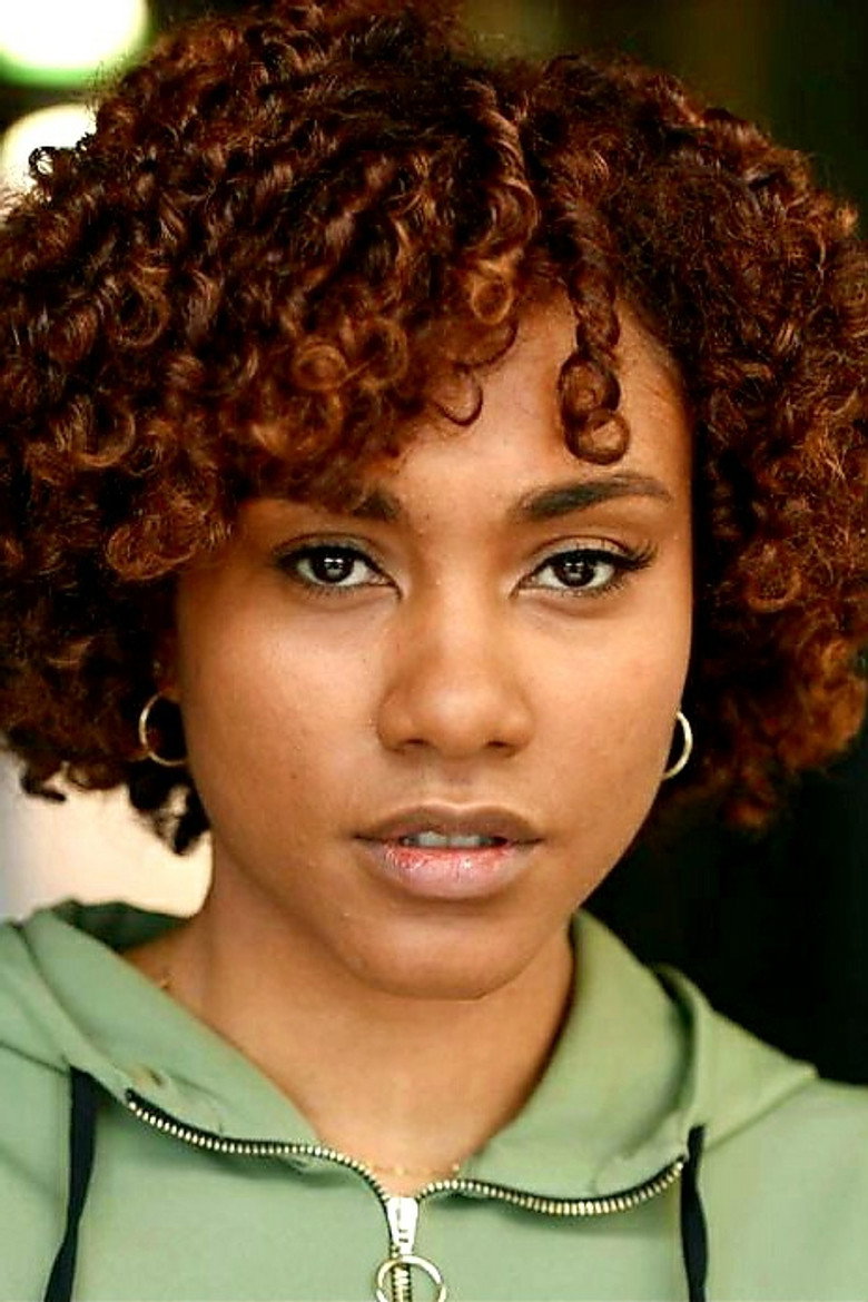 Bianca Bethune photo 2