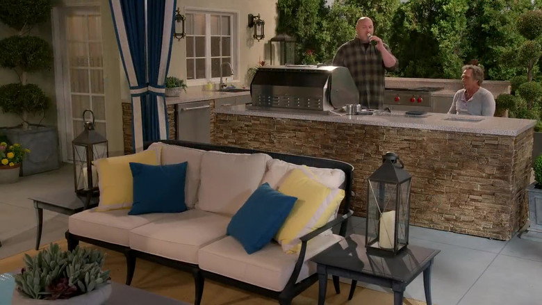 Mom S07E07 — Pork Butt and a Mall Walker episode still