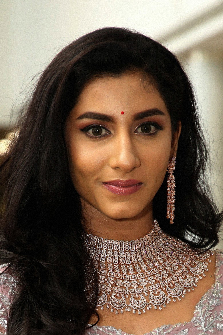 Vishnu Priya Bhimeneni photo