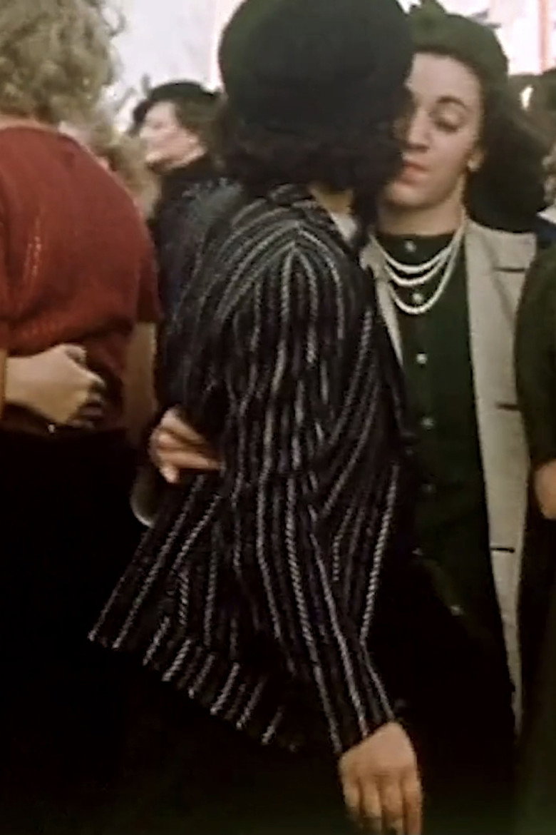 Imatge de Girls Dance at the World’s Fair