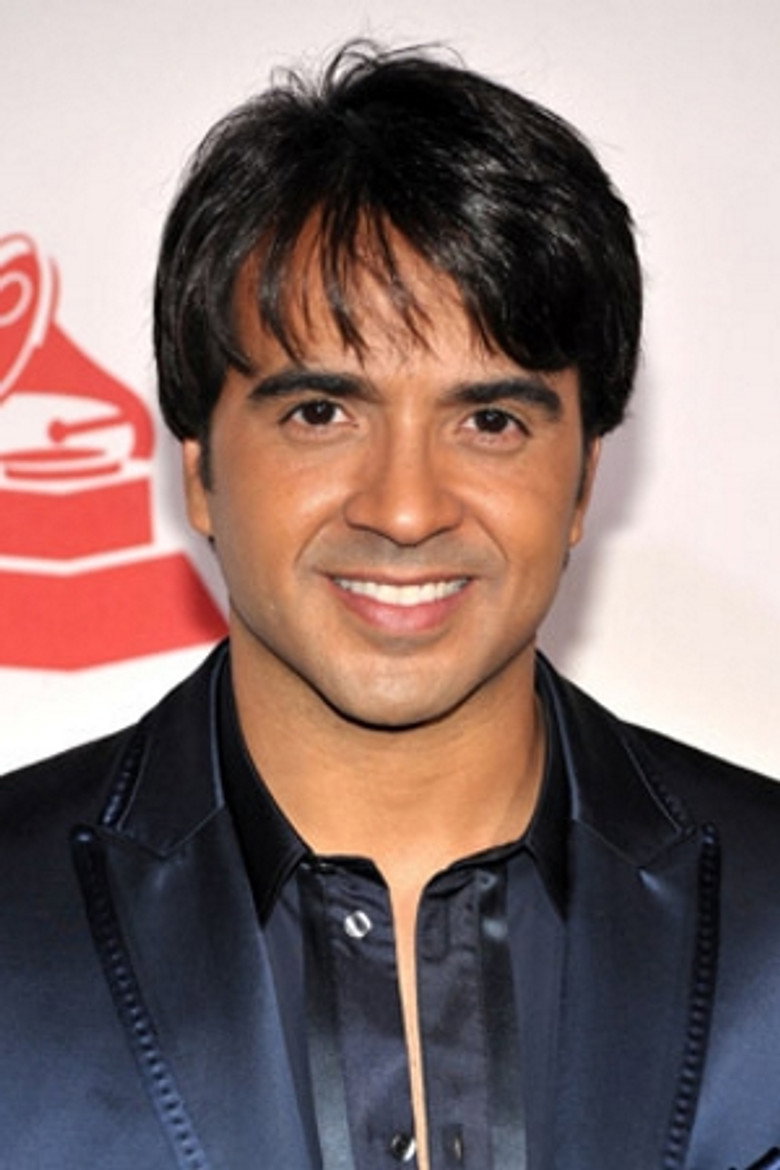 Luis Fonsi photo