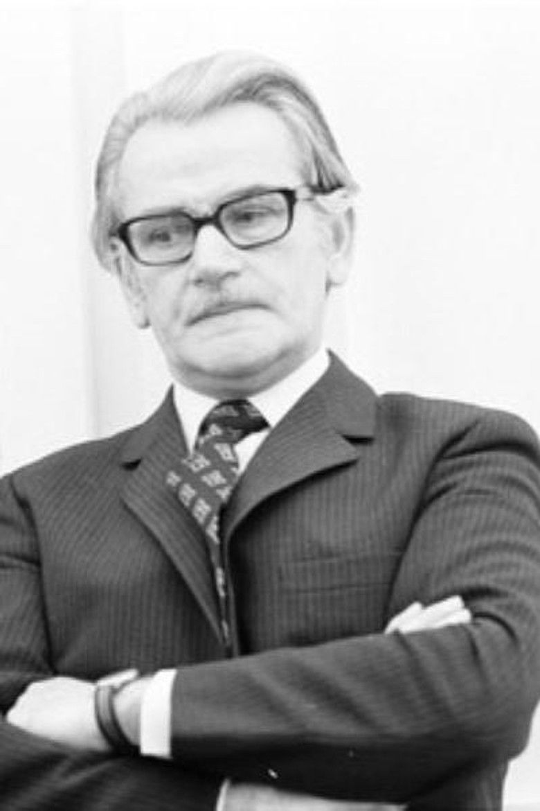 Reg Hill portrait image