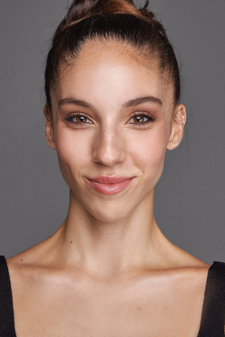 Yasmina Kerr portrait