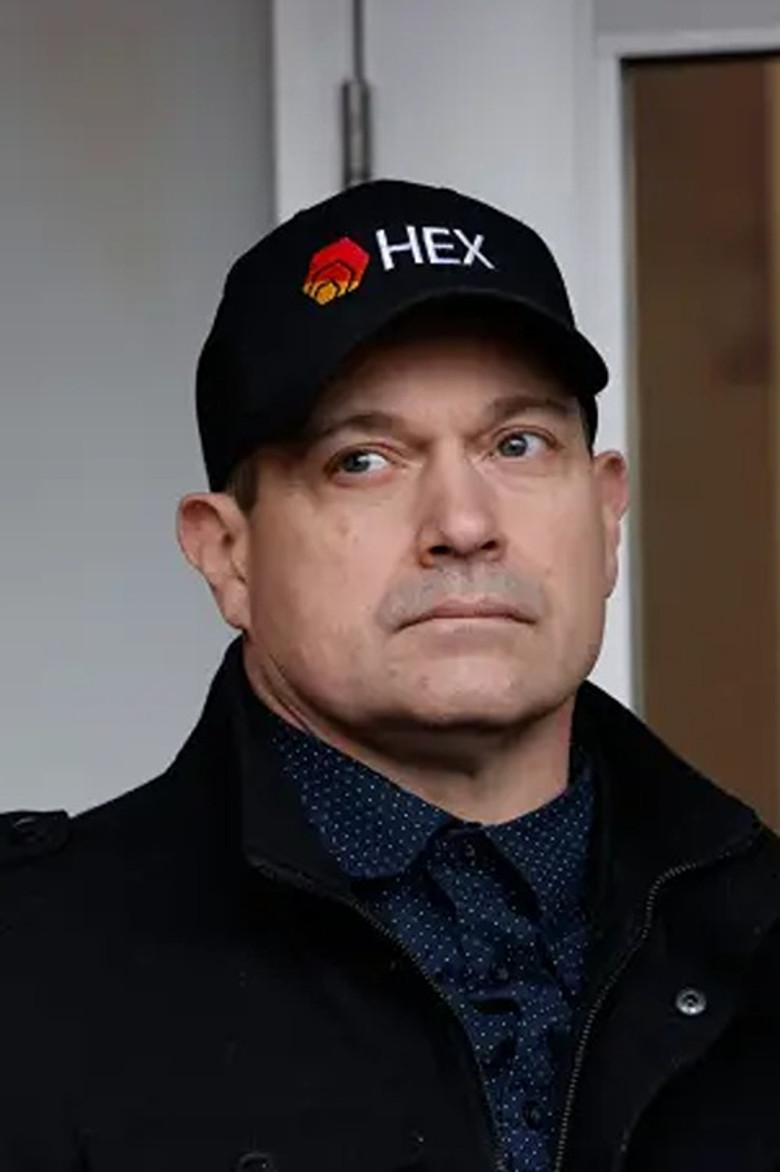 Steve Goncalves portrait image