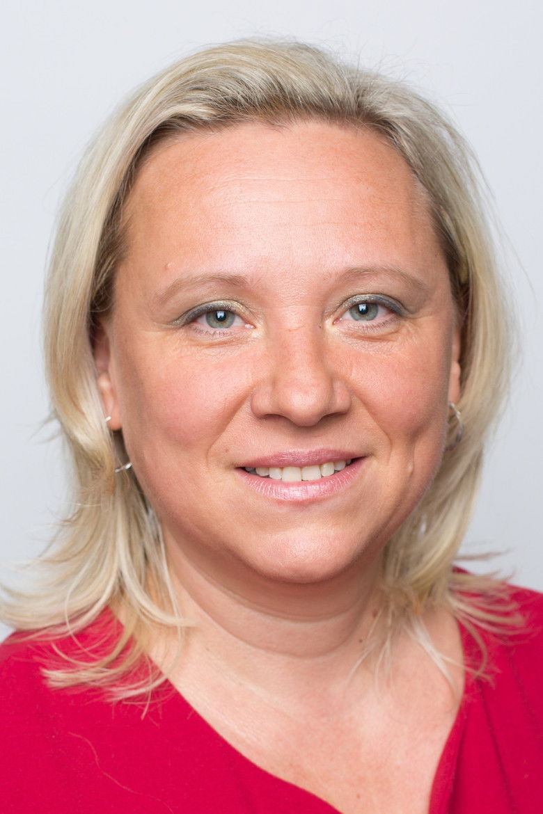 Renata Chmelová portrait image