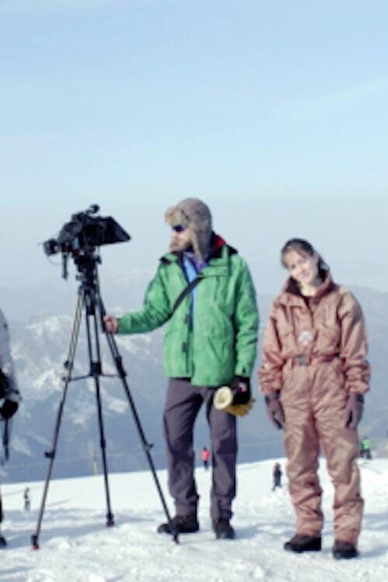 Martina hinter den Bergen background