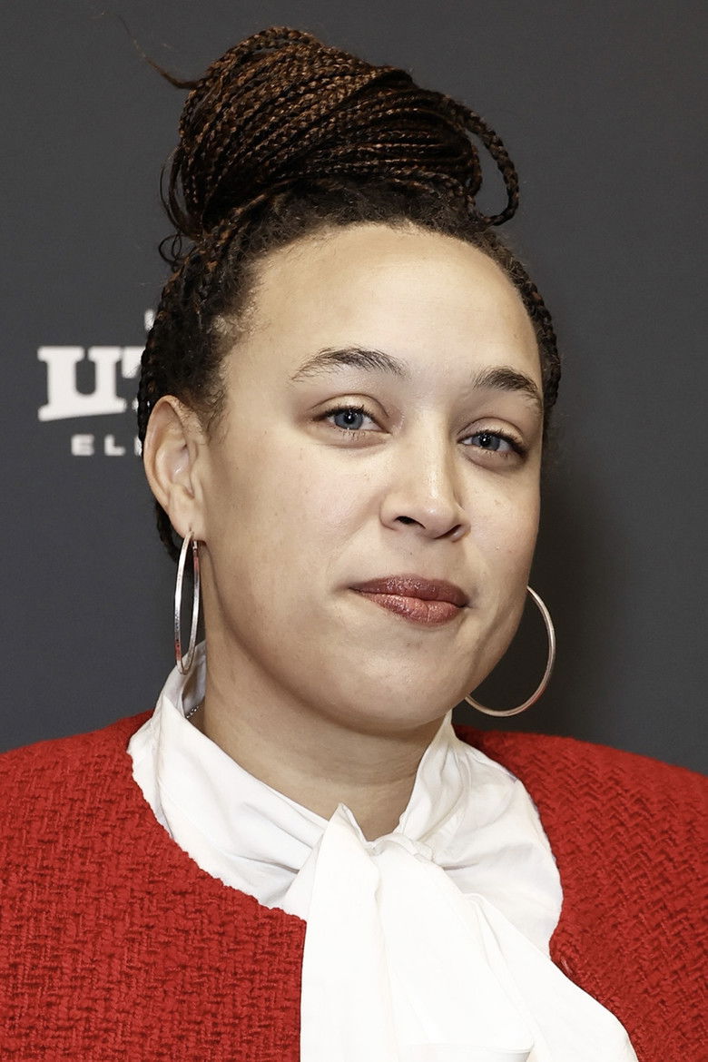 Mia Cioffi Henry portrait image