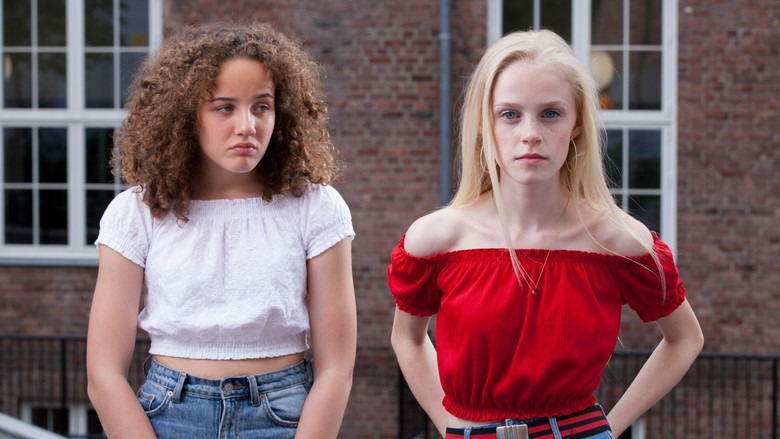 Still image for The Class season 1 episode 9: The boyfriend thief part 1 Still image for The Class season 1 episode 9: The boyfriend thief part 1