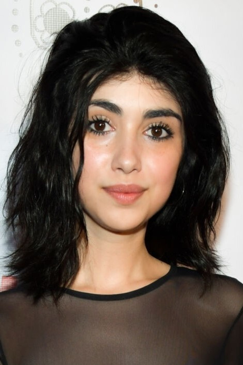 Alexa Mansour photo 3