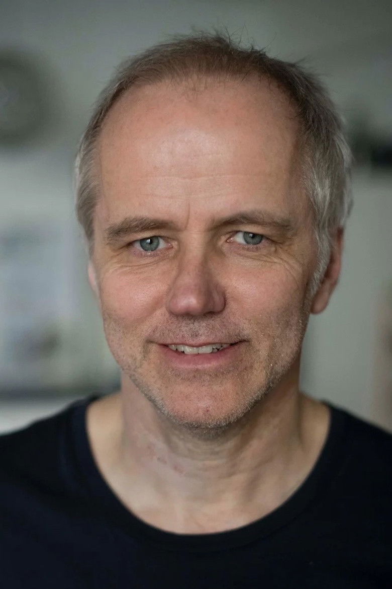 Martin Ruhe portrait image