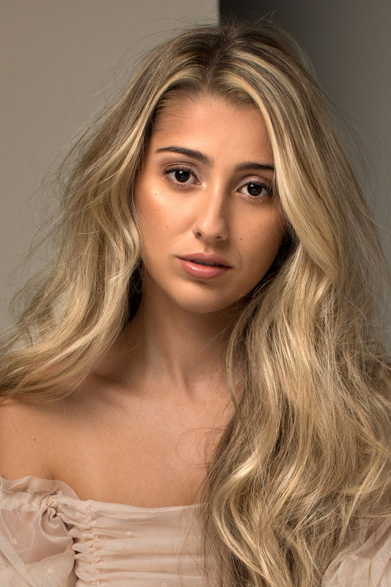 Stacey Giannopoulos portrait image