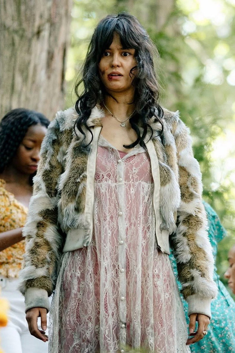 Courtney Eaton photo