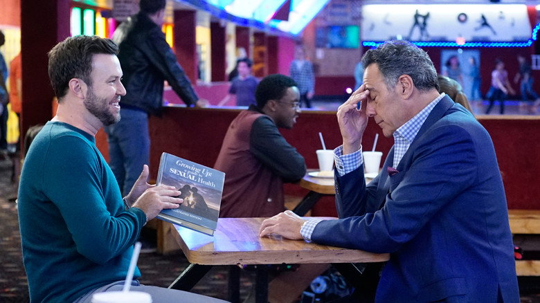 Still from Single Parents - Season 2 Episode 9