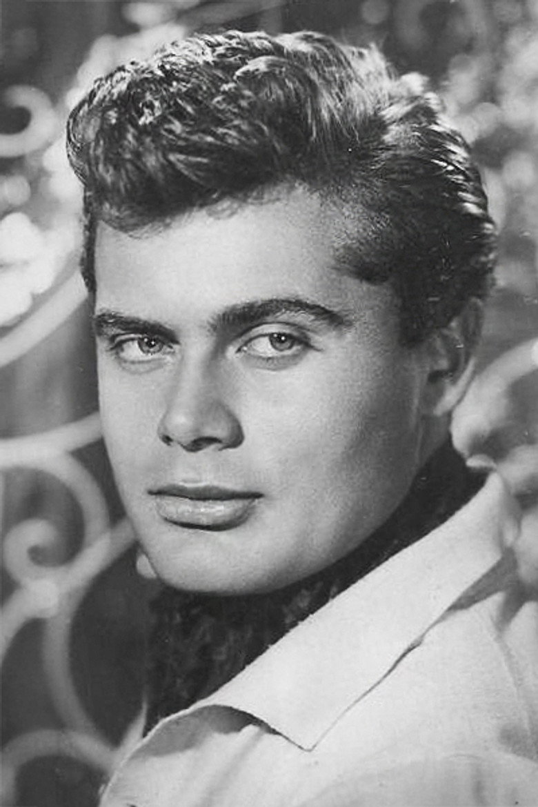 Tamer Yiğit photo