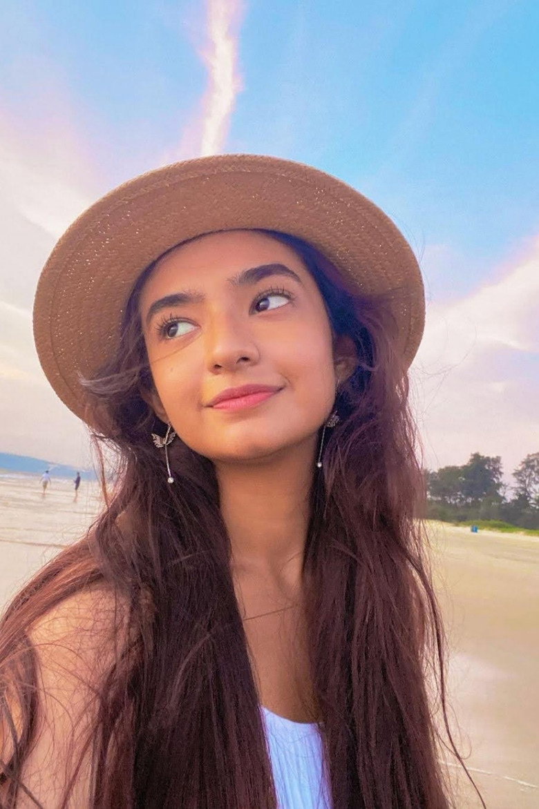 Anushka Sen photo
