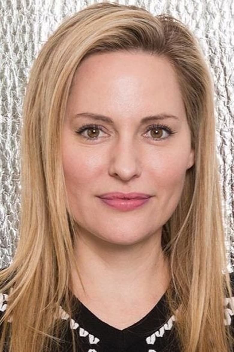 Aimee Mullins headshot