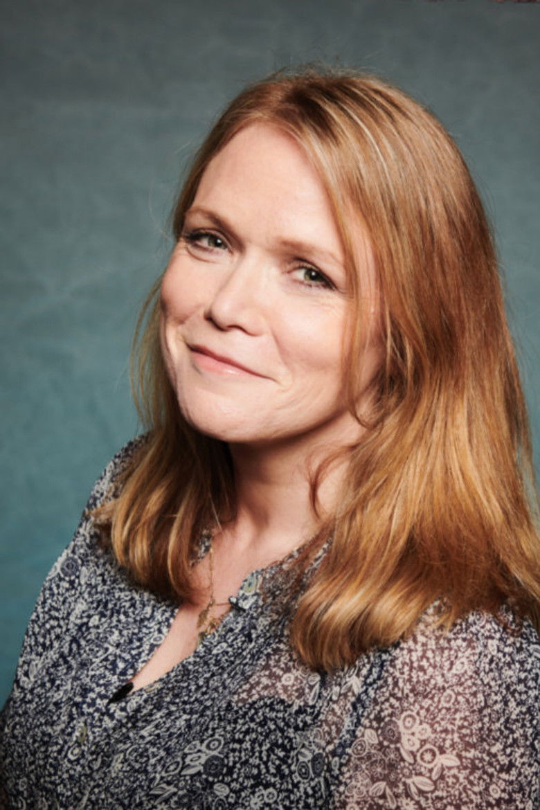 Lucy Robinson portrait image