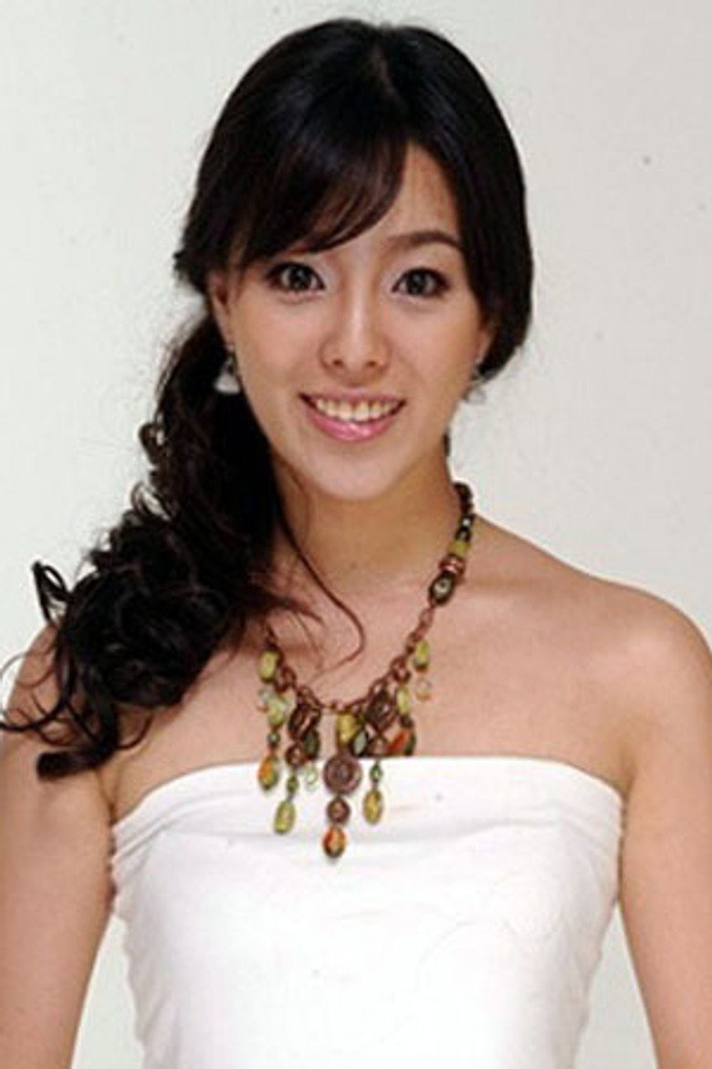 Choi Woo-ri photo 2