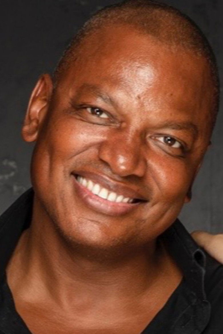 Thami Dee portrait image