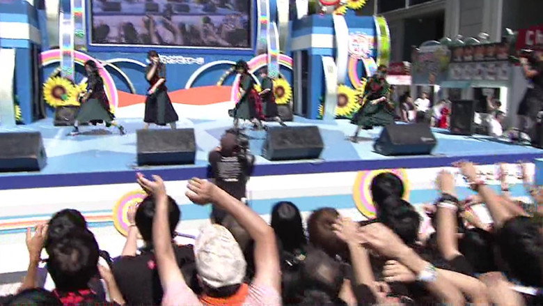 BiSH: Mezamashi Summer Live image 5