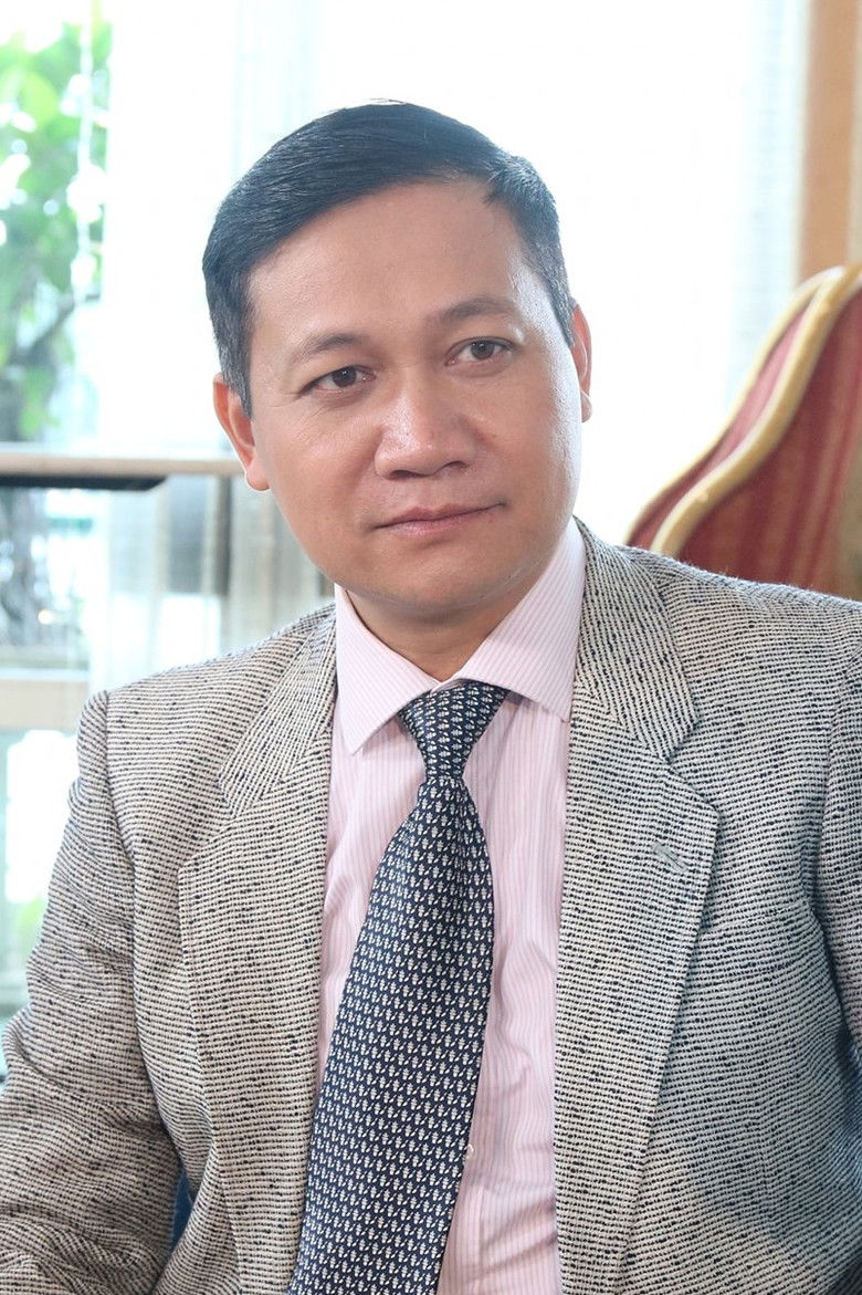 Hoàng Tùng portrait image