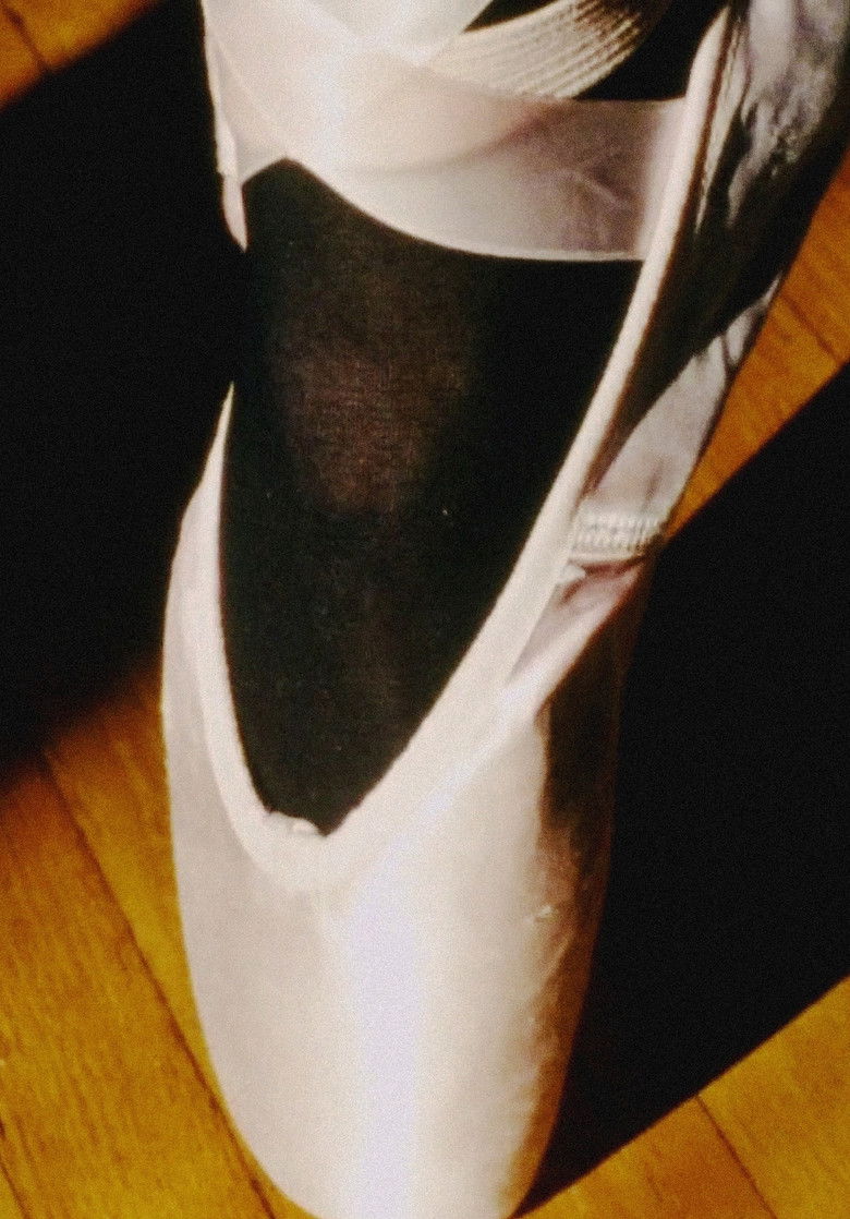 Imatge de Standing Forward Full