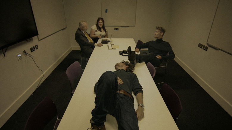 Image d'arrière-plan 1 du film Fractured Bonds