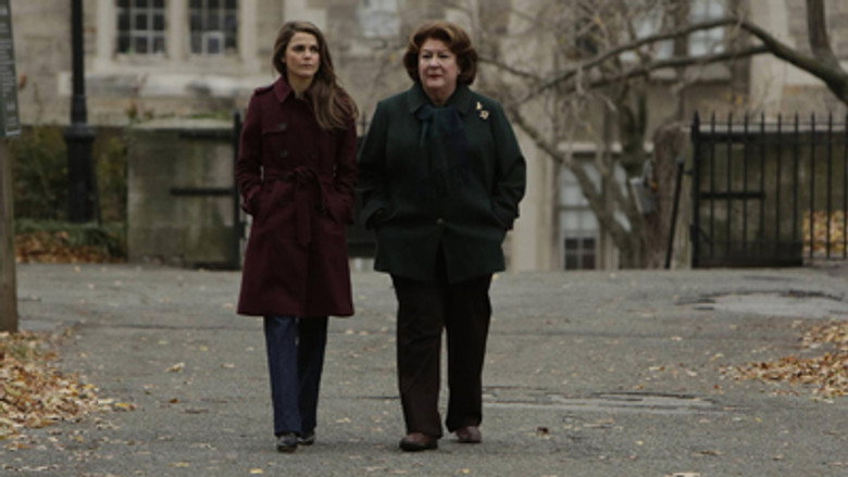 The Americans S02E04 — A Little Night Music episode still