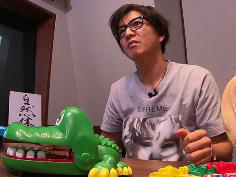 Still image for Kimura Sa~~n! season 1 episode 2: Let's play a party game with Captain Takuya! Still image for Kimura Sa~~n! season 1 episode 2: Let's play a party game with Captain Takuya!