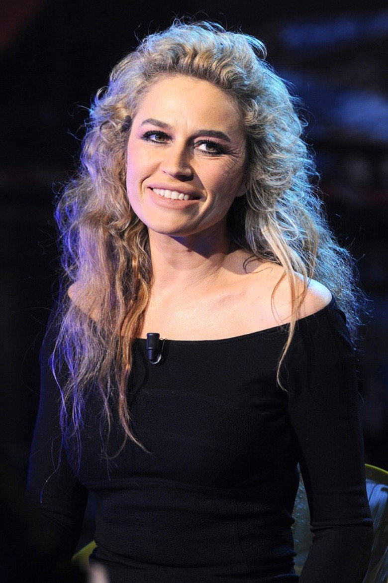Lory Del Santo photo 2