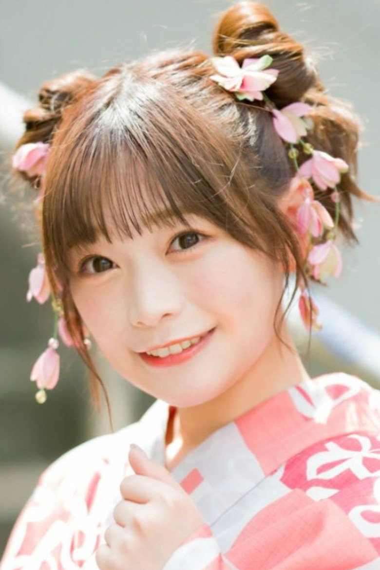 Momoyo Koyama photo 4
