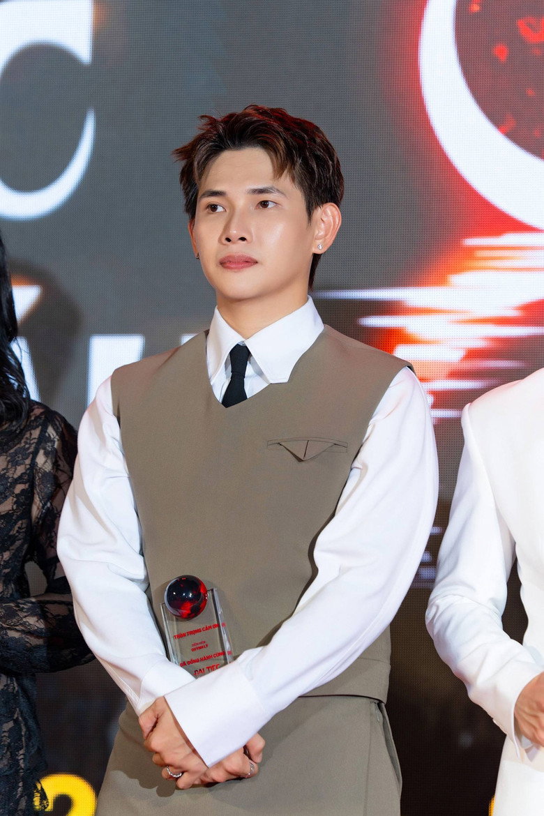 Quỳnh Lý photo