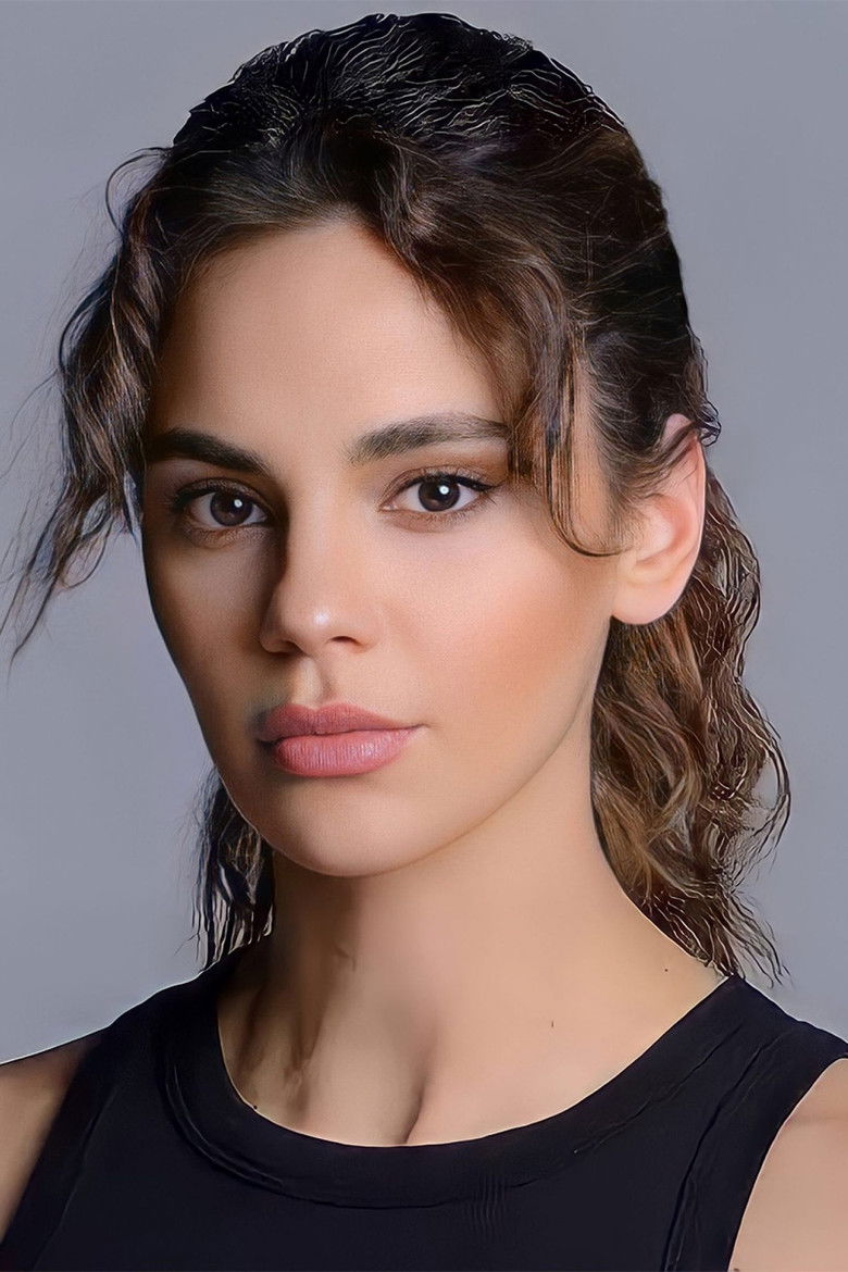 Merve Akkaya portrait image