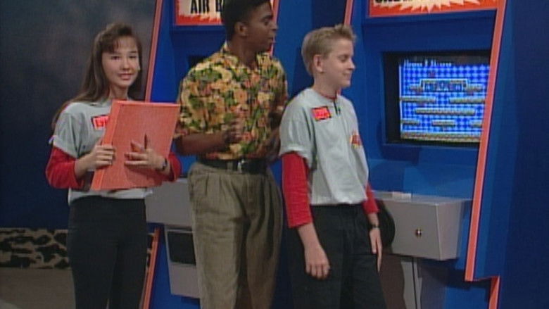 Still image for Nickelodeon Arcade season 1 episode 10: Luis & Danae vs. Ricky & Lynn