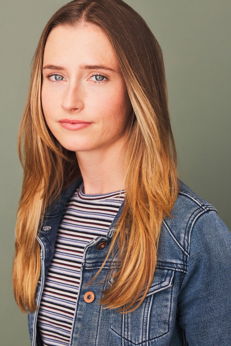 Sarah Hoffmeister photo 3