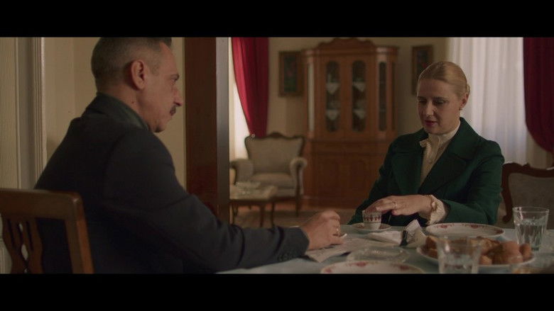 Still image for Η Παραλία season 1 episode 119: Episode 119 Still image for Η Παραλία season 1 episode 119: Episode 119