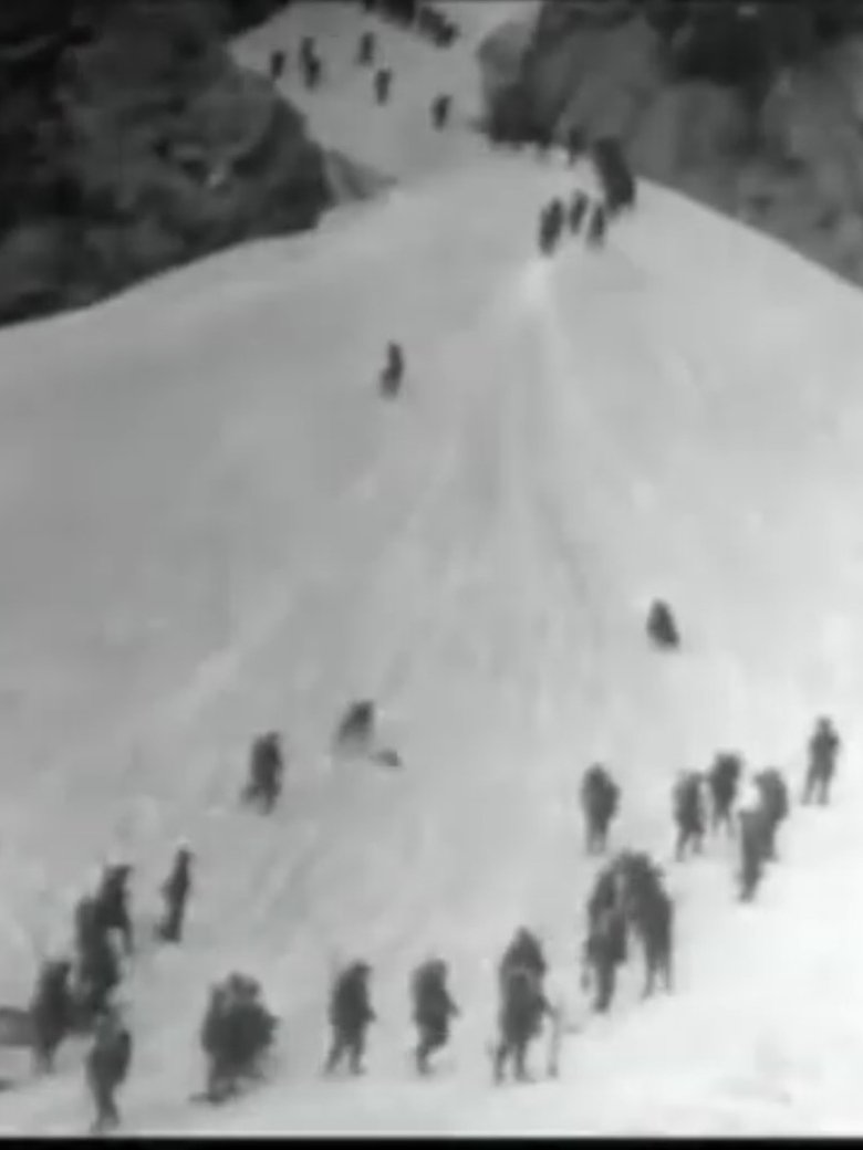 Glissade sur la neige main poster