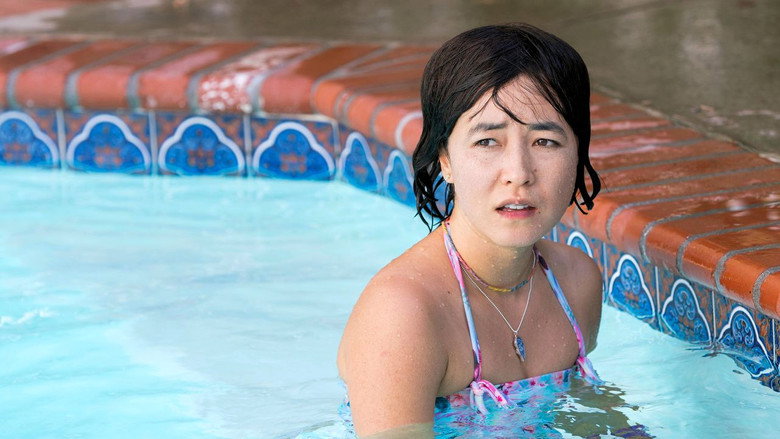 Still from PEN15 - Mùa 2 Tập 1