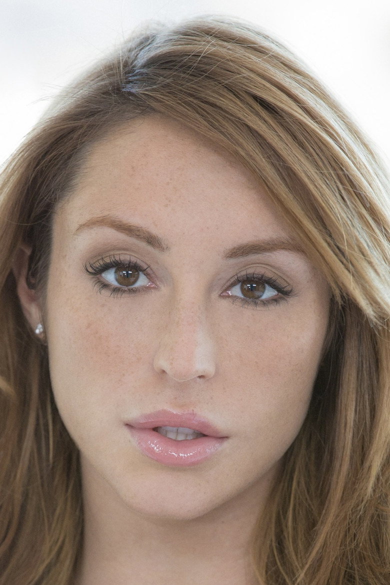 Christiana Cinn photo 5