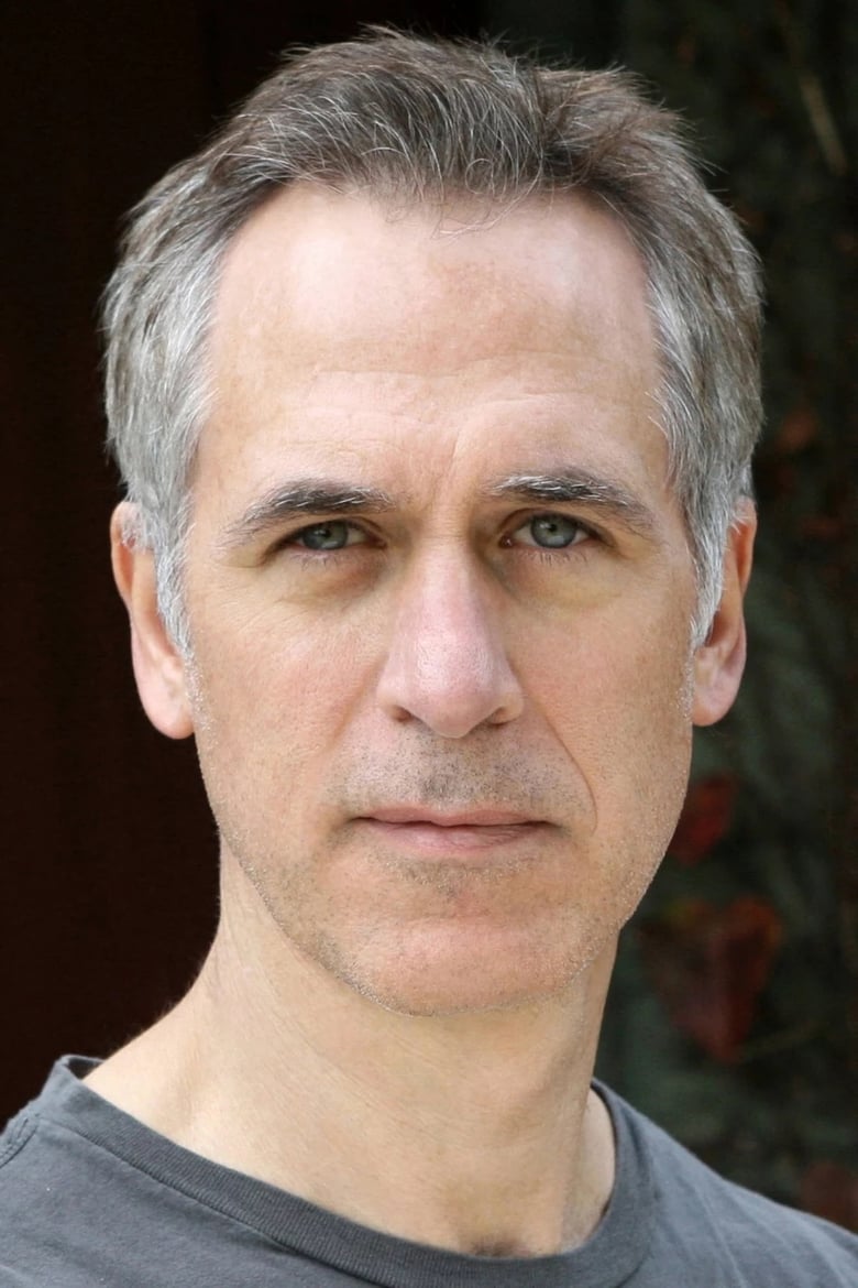 Tom Amandes headshot