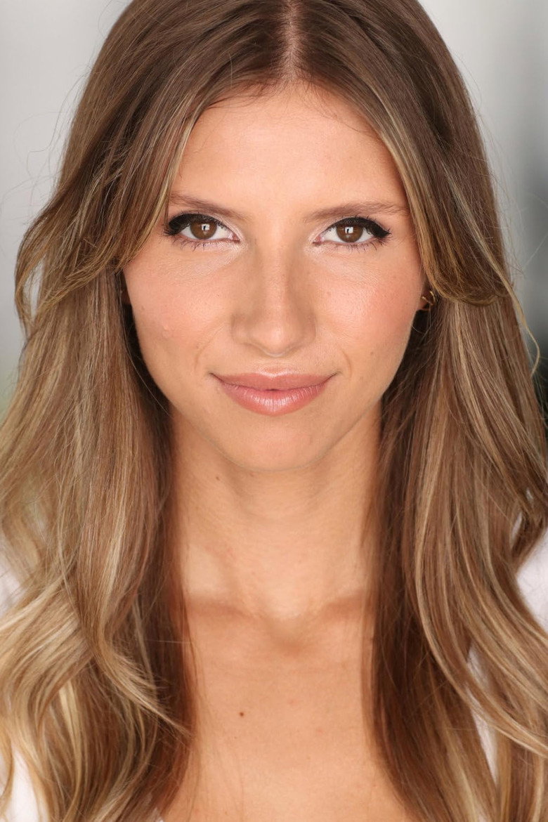 Dani Raen portrait