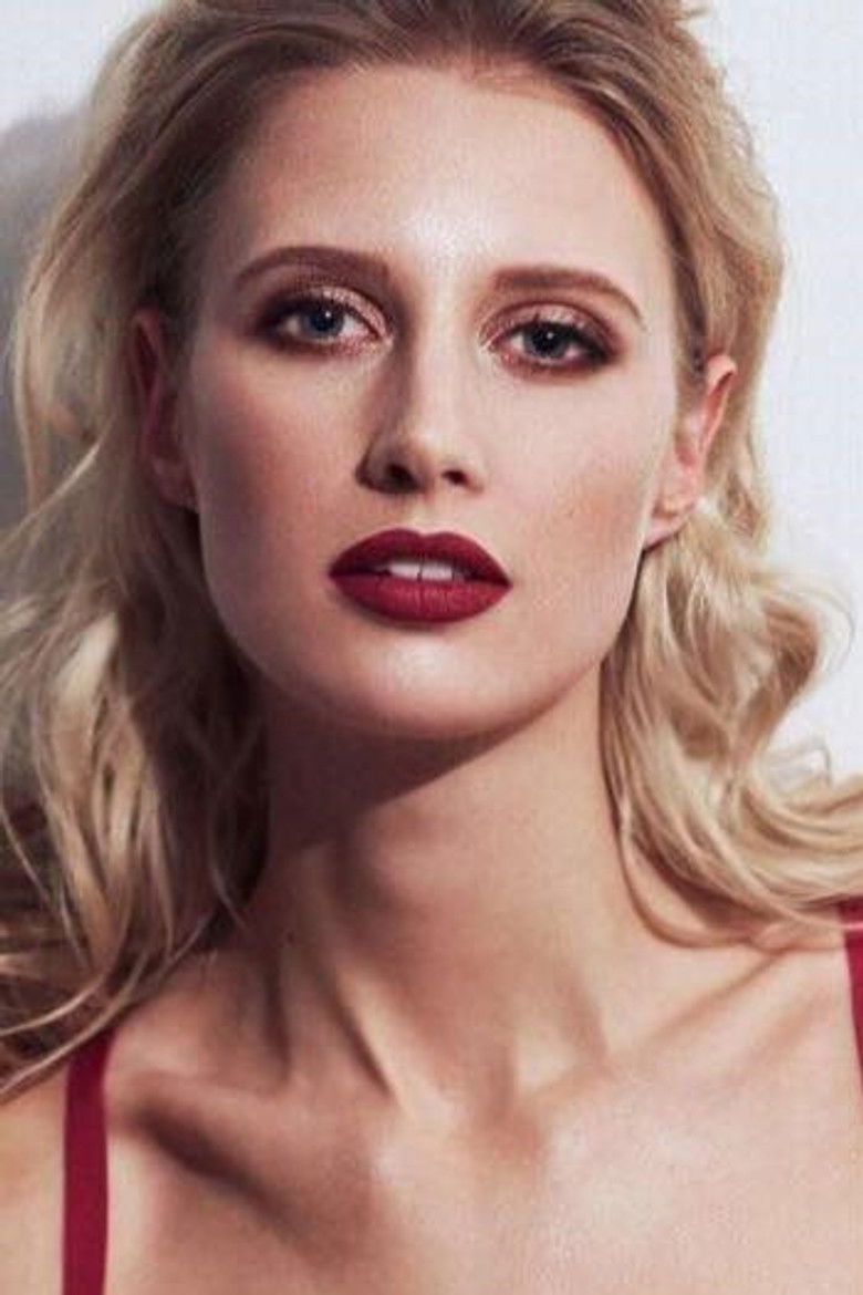 Daniela Wolking portrait image